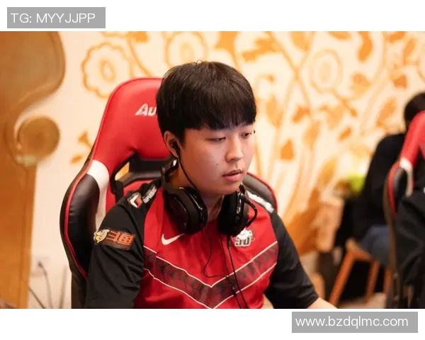 职业联赛分析：FPX展现出卓越的战术灵活性与团队协作能力